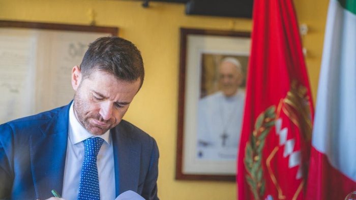 sorrento il sindaco massimo coppola assegna le deleghe ai suoi assessori