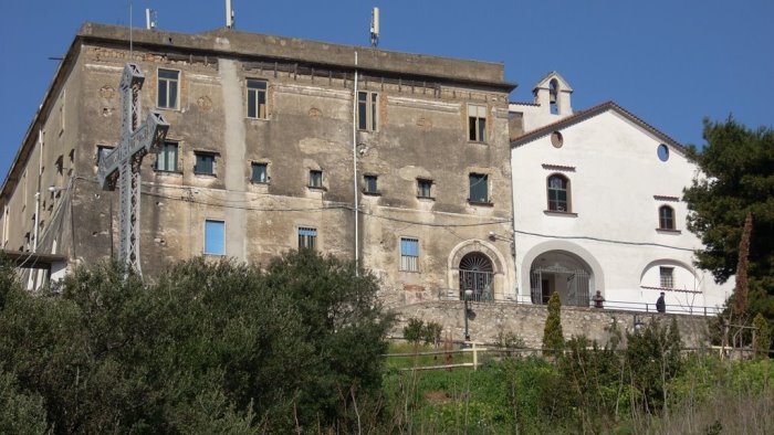 nocera no alla chiusura del convento di sant andrea il sindaco scrive ai frati