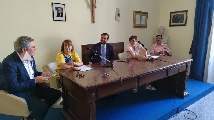 territorio e sicurezza il sottosegretario sibilia in visita a battipaglia