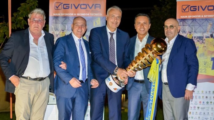 palamangano non omologato per la serie a givova scafati tecnici al lavoro