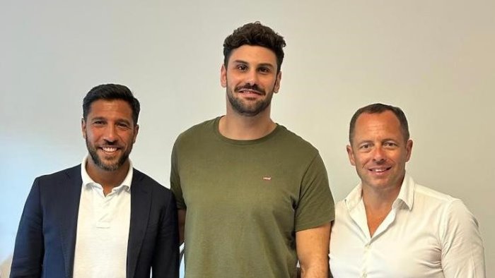 pallanuoto rari nantes salerno rinnova il centroboa donato pica