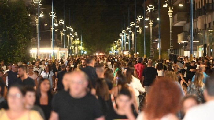 avellino in migliaia per la grande notte bianca nargi si bissa a settembre