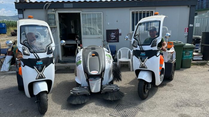 tre nuovi mezzi elettrici per la pulizia di pontecagnano faiano
