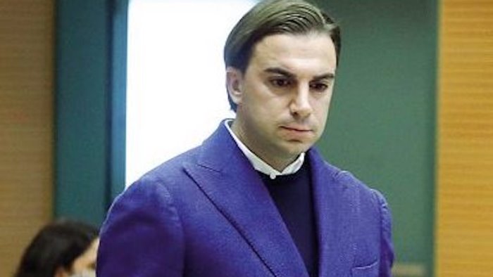 fuggito in maserati con compagna e figlio bozzoli superlatitante