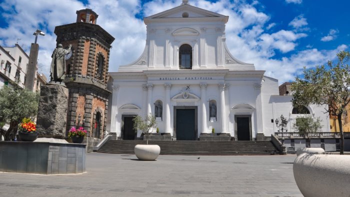estate a torre del greco due giorni con i concerti in piazza