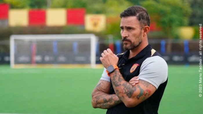 e ufficiale floro flores nuovo tecnico della primavera