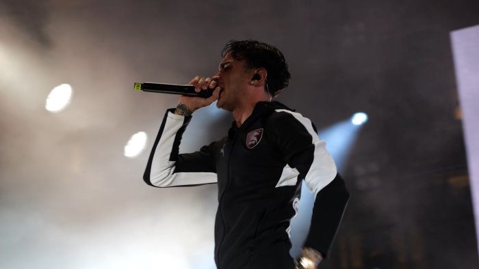 salernitana effetto hype per lo sponsor tecnico con capo plaza testimonial