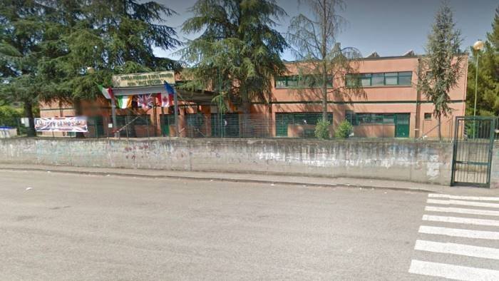 scuola a pacevecchia pasquariello e palladino sempre attenti alla vicenda
