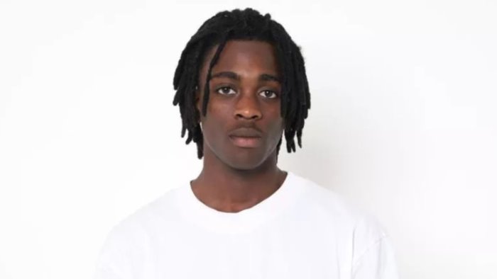 aggressione a 18enne con calci e pugni negro di m 6 denunciati