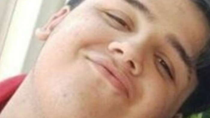 incidente in motorino non ce l ha fatta emanuele aveva solo 15 anni