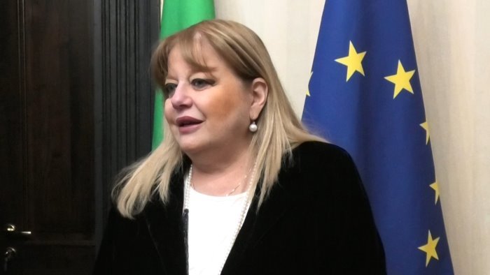 dimissioni nella maggioranza sciolto il consiglio comunale a guardia lombardi