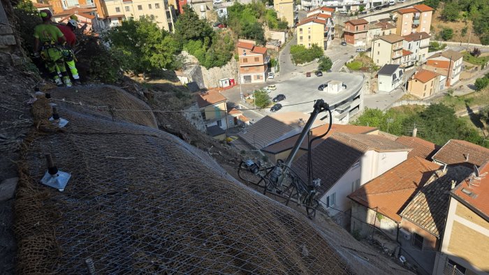 sicurezza versante anzani ad ariano spettacolare opera di messa in sicurezza