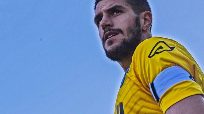 il livorno accusa borghini che replica il benevento mi ha offerto il doppio