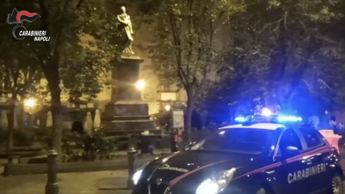 carabinieri nella movida a napoli arrestato 18esimo pusher da inizio anno