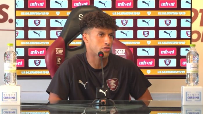 salernitana achik lotteremo per riportare questa piazza dove merita