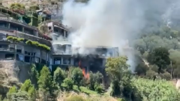 incendio a positano l hotel il san pietro la vostra casa e viva e vegeta