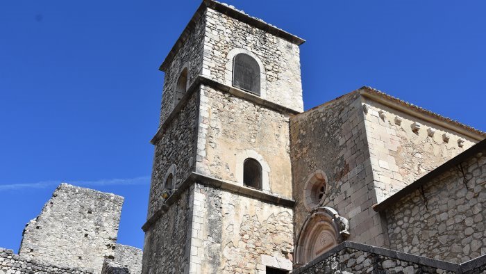 sant angelo dei lombardi la rete di trieste si presenta all abbazia del goleto