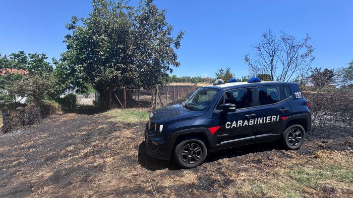 incendio a savignano irpino paura in via cristoforo colombo