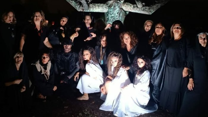 notte delle streghe prevista la diretta di radio kiss kiss italia