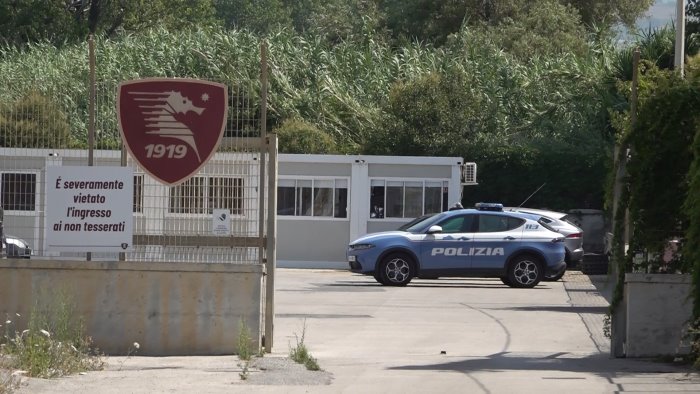 ladri in azione al campo volpe rubato anche un defibrillatore