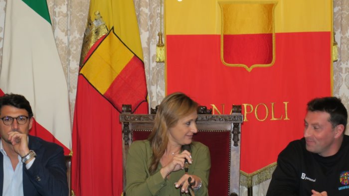 via alla riqualificazione delle piscine di barra e corso secondigliano