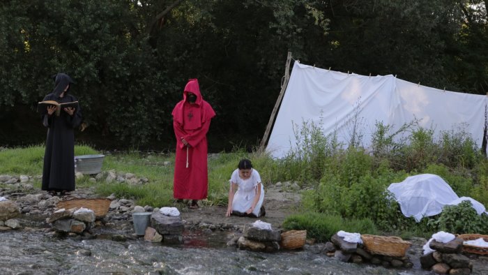il borgo e il fiume successo per l evento tra paesologia ambiente e cultura