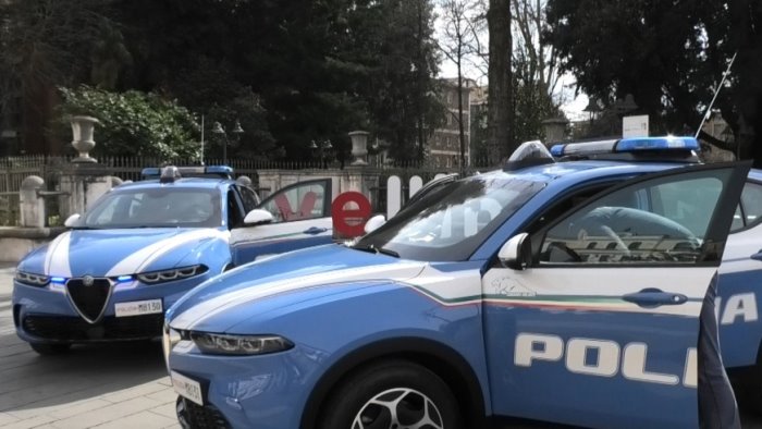 mercogliano auto sospetta in paese due fogli di via