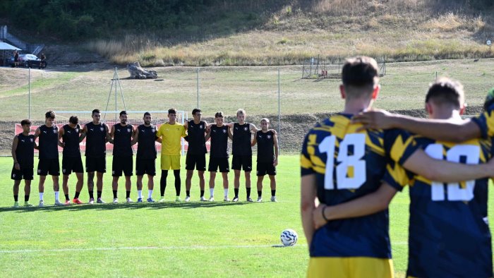 salernitana giulianova 2 1 inglese decide il test