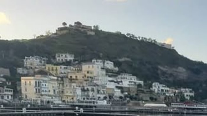 accesso negato a persona con disabilita a bacoli la denuncia