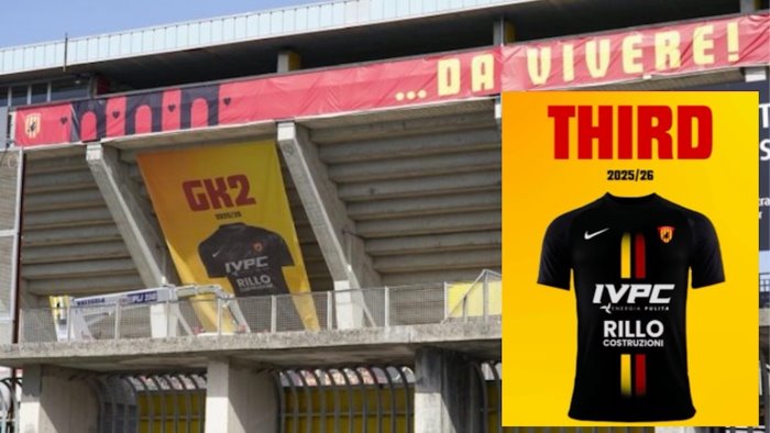 benevento le nuove divise sui social approda la terza maglia