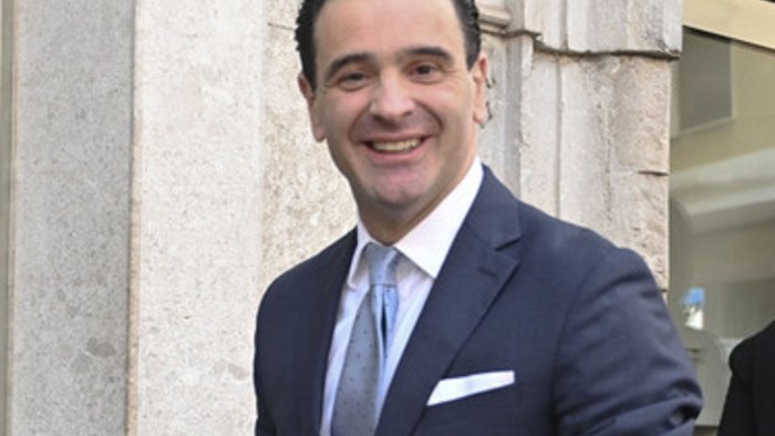 avellino tutta la verita gianluca festa torna a parlare in pubblico