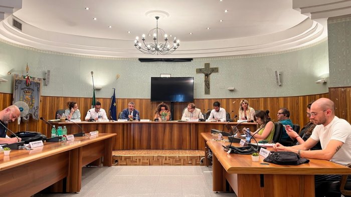 consiglio comunale grottaminarda approvata mozione palestina