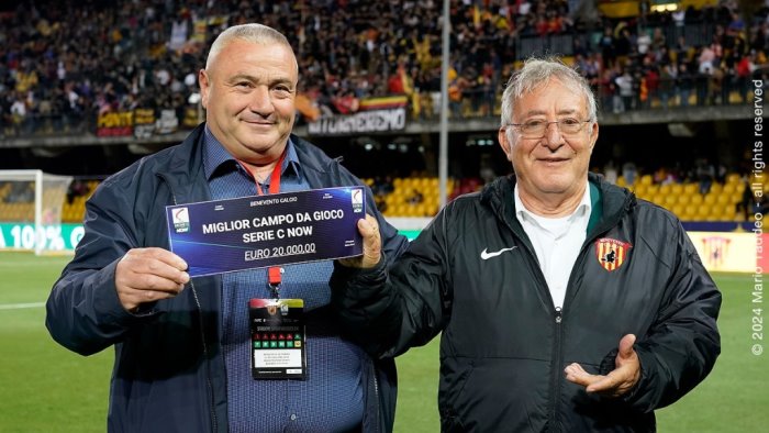 benevento bis il manto erboso del vigorito e di nuovo il migliore della serie c