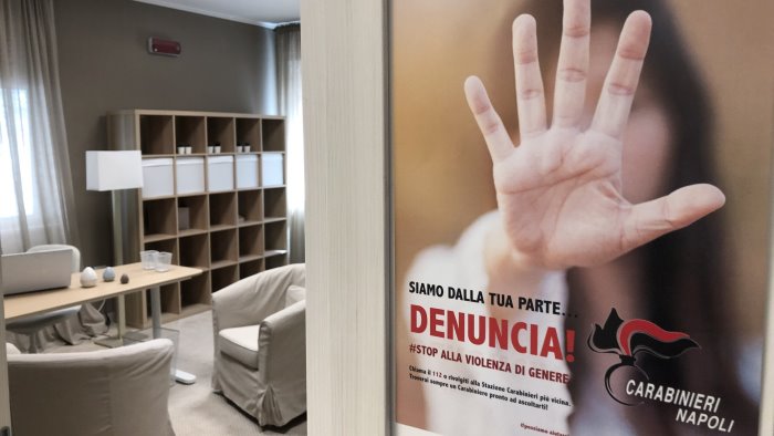 violenza di genere ennesimo episodio inquietante nel napoletano