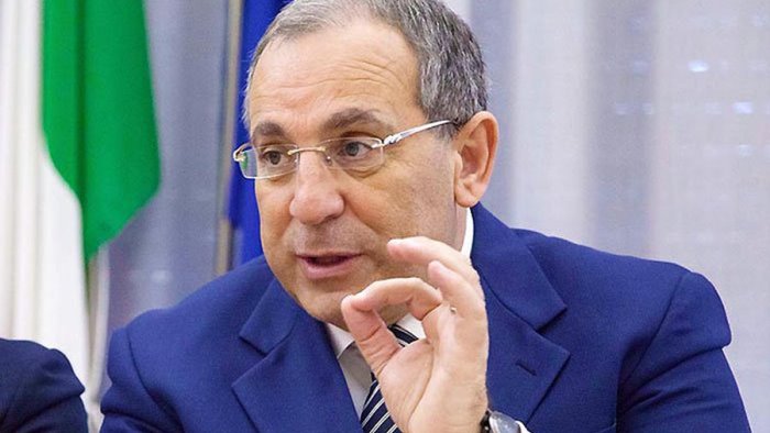 napoli il prefetto incontra le associazioni antiracket e antiusura