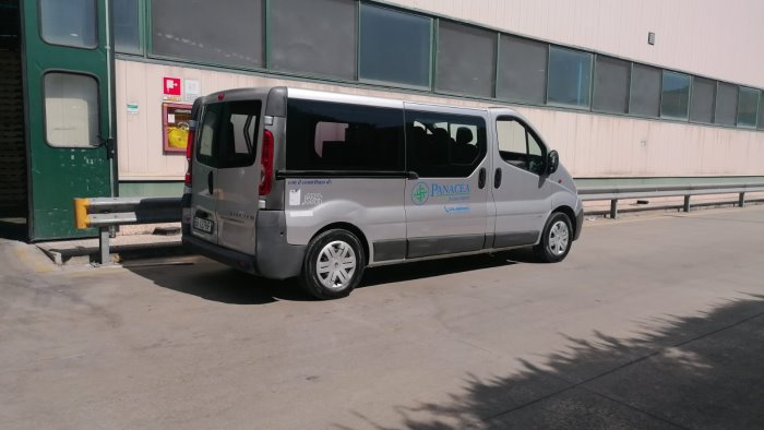 ariano panacea distribuisce pasta a famiglie in difficolta