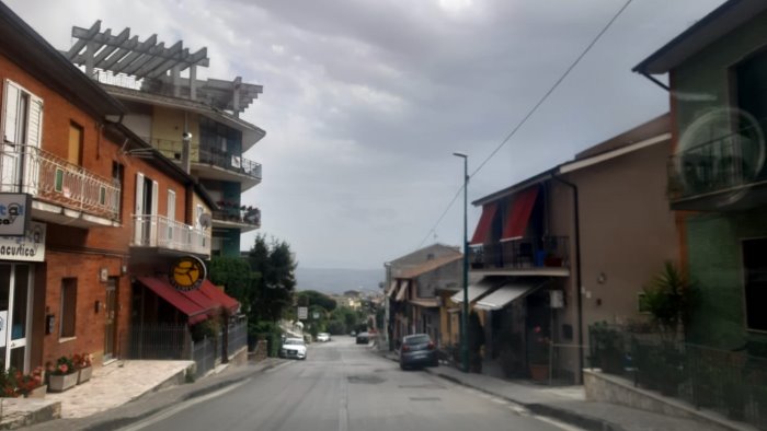 ariano presenza di topi e insetti urge derattizzazione e disinfestazione