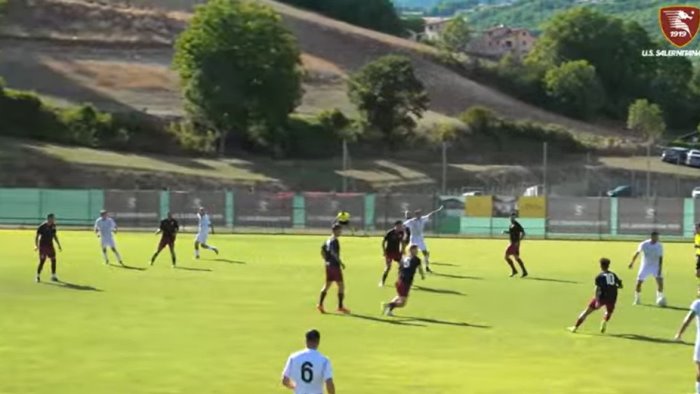 salernitana vis pesaro 2 0 achik e matino fanno sorridere i granata