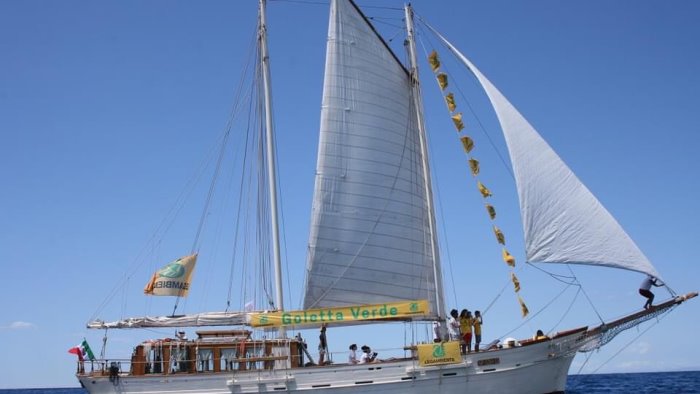 goletta verde a castellabate unica tappa in campania