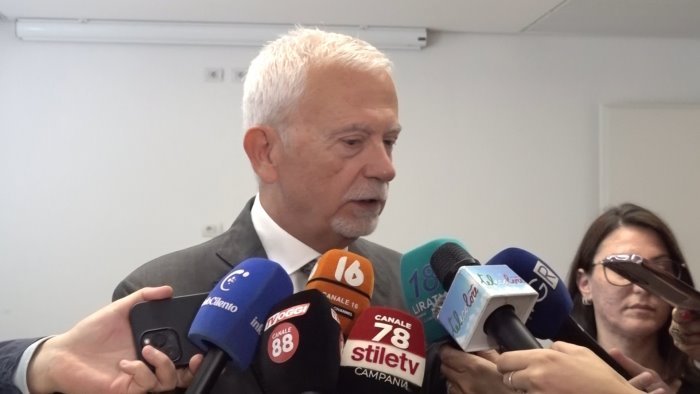 giuseppe borrelli saluta la procura di salerno dopo 5 anni