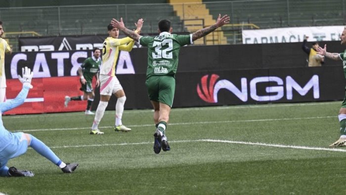 avellino una punta e un difensore i profili in entrata