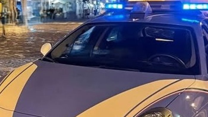 caserta giovane rapinato e aggredito ferocemente da tre minorenni