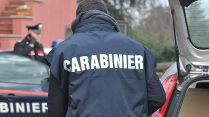 arrestato dai carabinieri un 43enne salernitano a bordo di un auto rubata