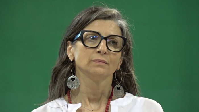 movimento irpini antiviolenza al fianco di francesca albanese non sei sola