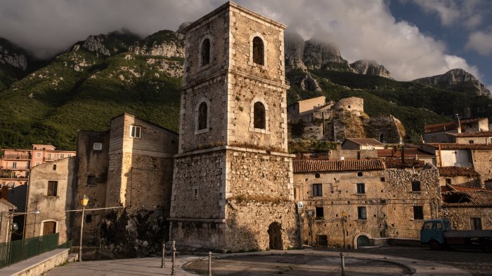 bambini ucraini ospiti della caritas diocesana nel borgo di postiglione