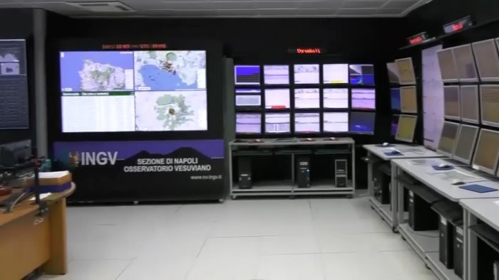 campi flegrei scossa di terremoto di magnitudo 2 6