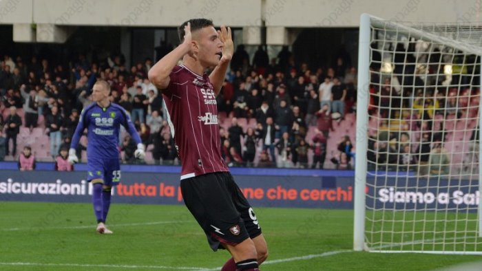 salernitana l ex raimondo in granata anno difficile ora voglio riscatto