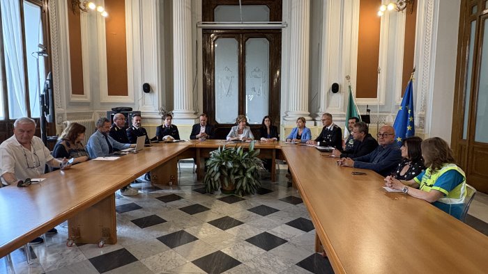 sicurezza in centro scattano piu controlli e iniziative sociali contro violenze