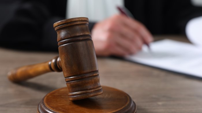 la droga l ho comprata i soldi risparmi e pagamento auto