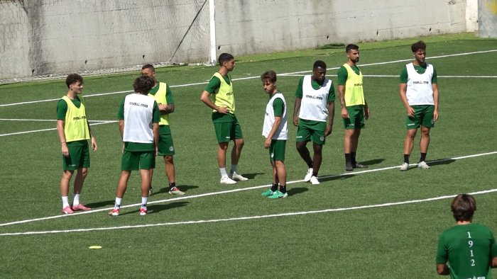 avellino 9 0 nel test con la primavera stop per d andrea